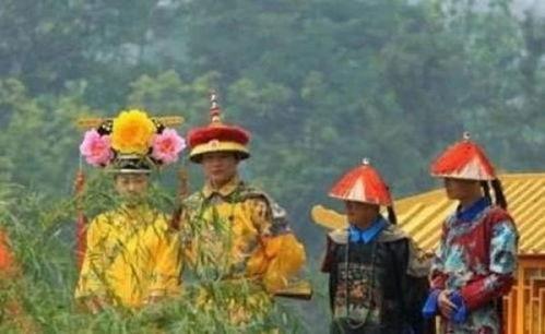 重生皇宫吃瓜,宫廷风云，吃瓜群众围观大戏