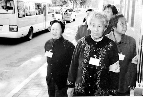 吃瓜群众哭笑不得,盘点那些让人哭笑不得的瓜界奇闻