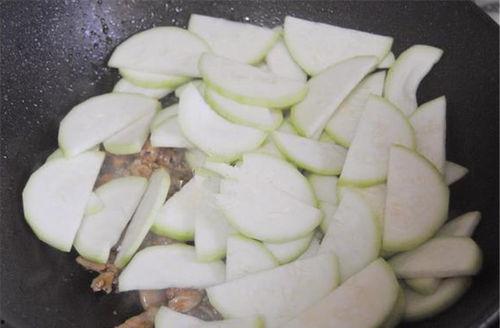 蒲瓜什么季节吃,夏季消暑佳品，清爽口感尽享时光