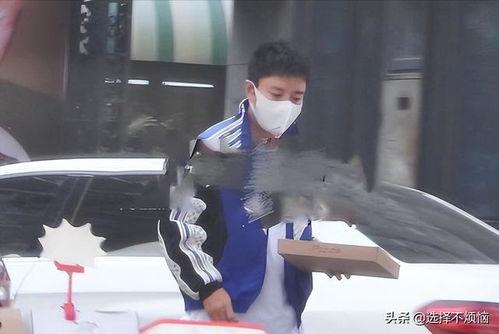 近日网友吃瓜新闻,娱乐圈最新“瓜”事件，揭秘明星幕后真相