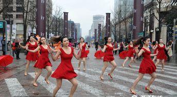 迎新舞蹈吃瓜,舞蹈吃瓜，欢乐无限